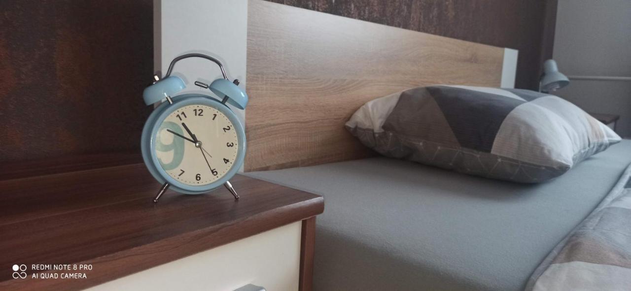 Bomba Ubytko Appartement Snina Buitenkant foto