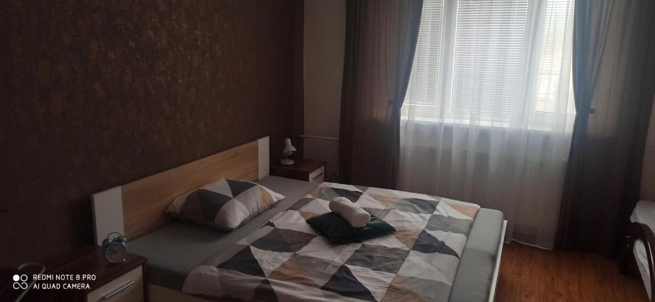 Bomba Ubytko Appartement Snina Buitenkant foto